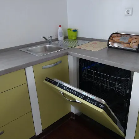 Apartment Vita شقة *