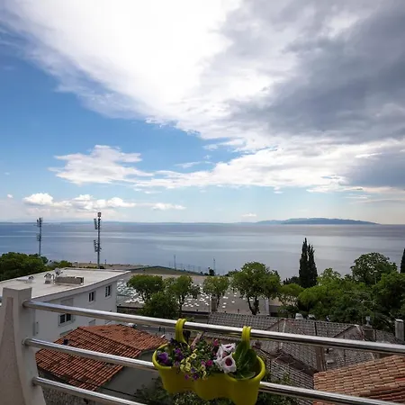 Apartment Vita شقة *
